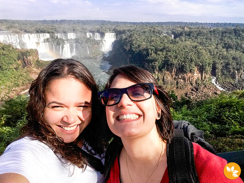 Eloah e Amanda nas Cataratas do Iguaçu - Brasil
